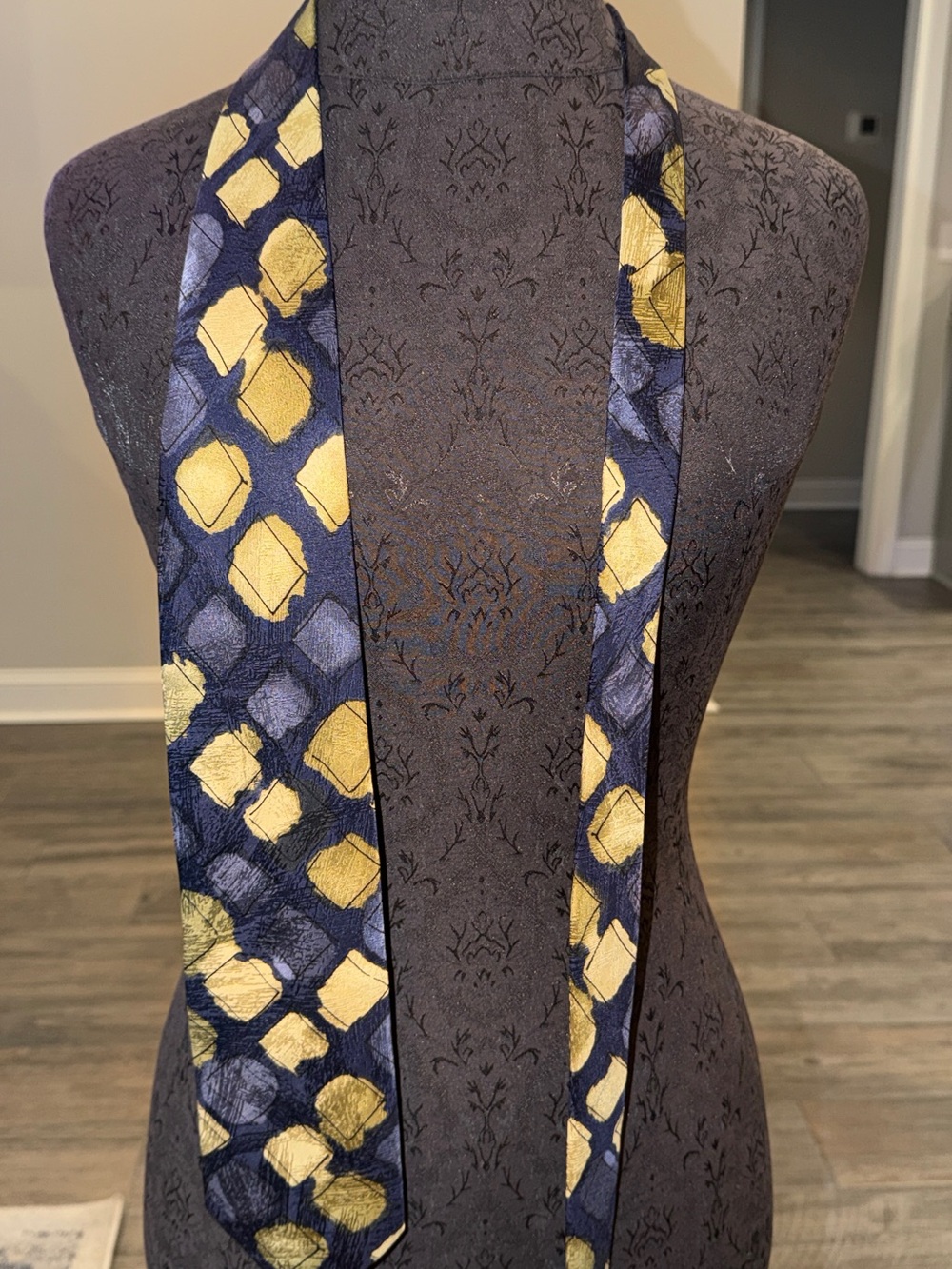 Hubert Milano – Navy/Blue & Gold Geometric Diamond Silk Tie